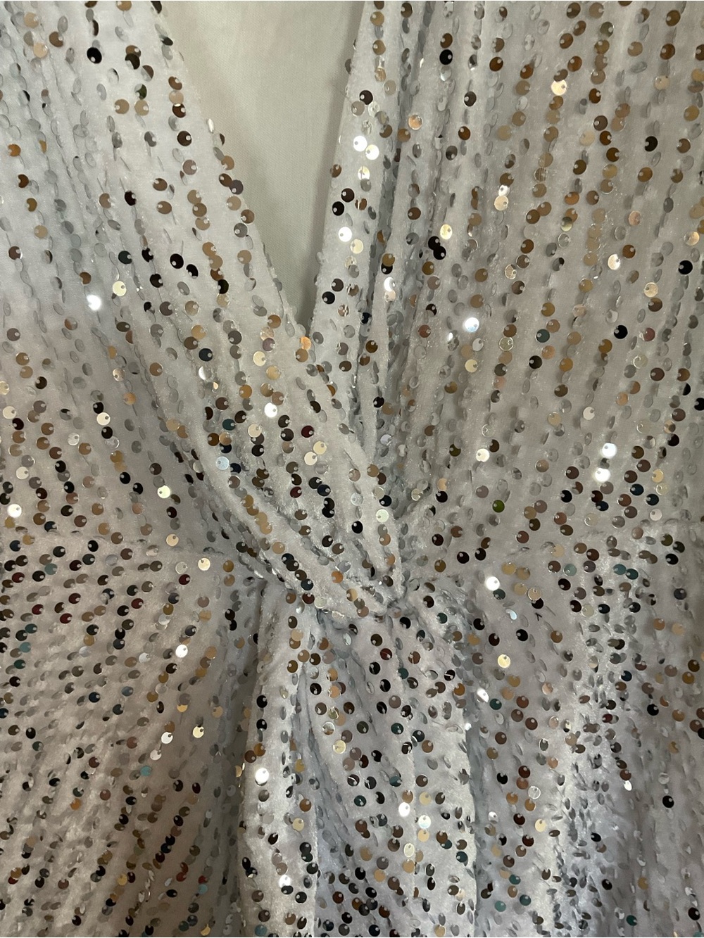 BOOHOO White Sequin V-Neck Party Dress. NWT. Size 16 - Picture 4 of 11